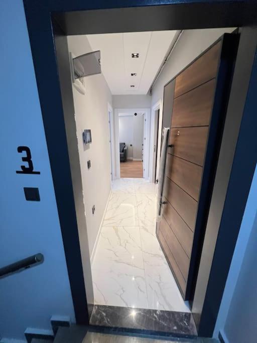 Appartement Zeytinburnu Merkezi Konumda, Sifir Daire & Esyalar à Istambul Extérieur photo